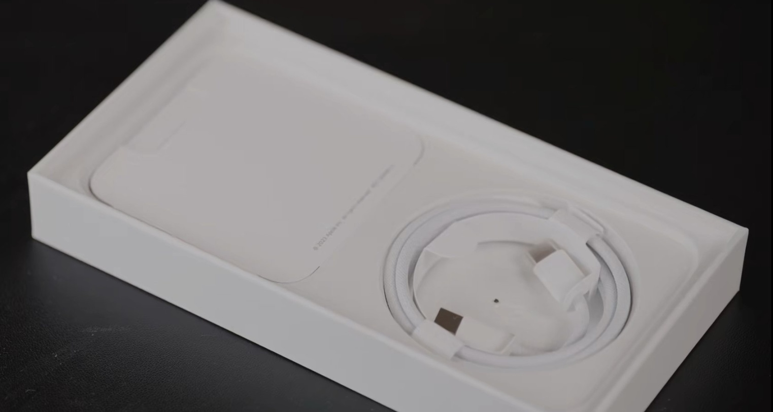 華爲充電器不支持iPhone 15，第三方數據線可能損壞設備