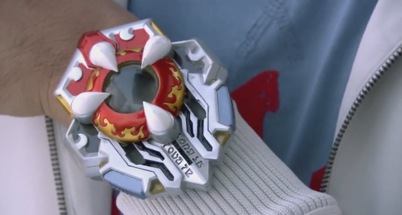 双节小长假，重温童年神作《铠甲勇士》