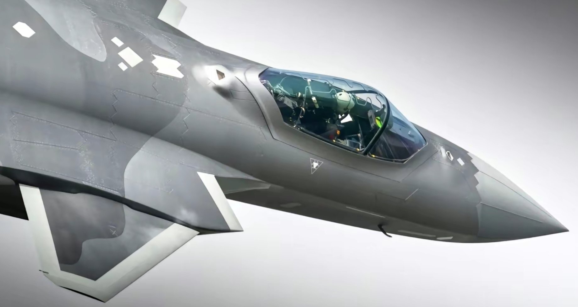 J20和他比，差遠啦!