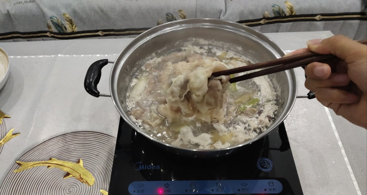 聽說下雪天和火鍋更配哦！