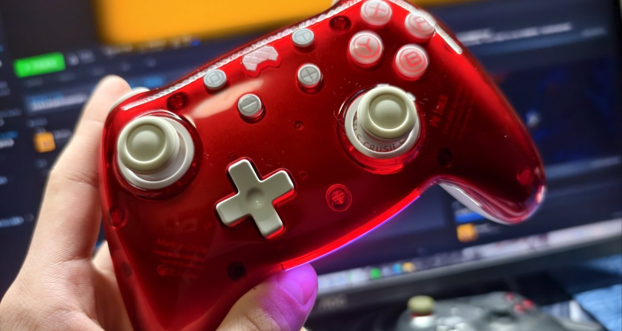 国产手柄终于出了个全新模具？终于摆脱XBOX的阴影了？