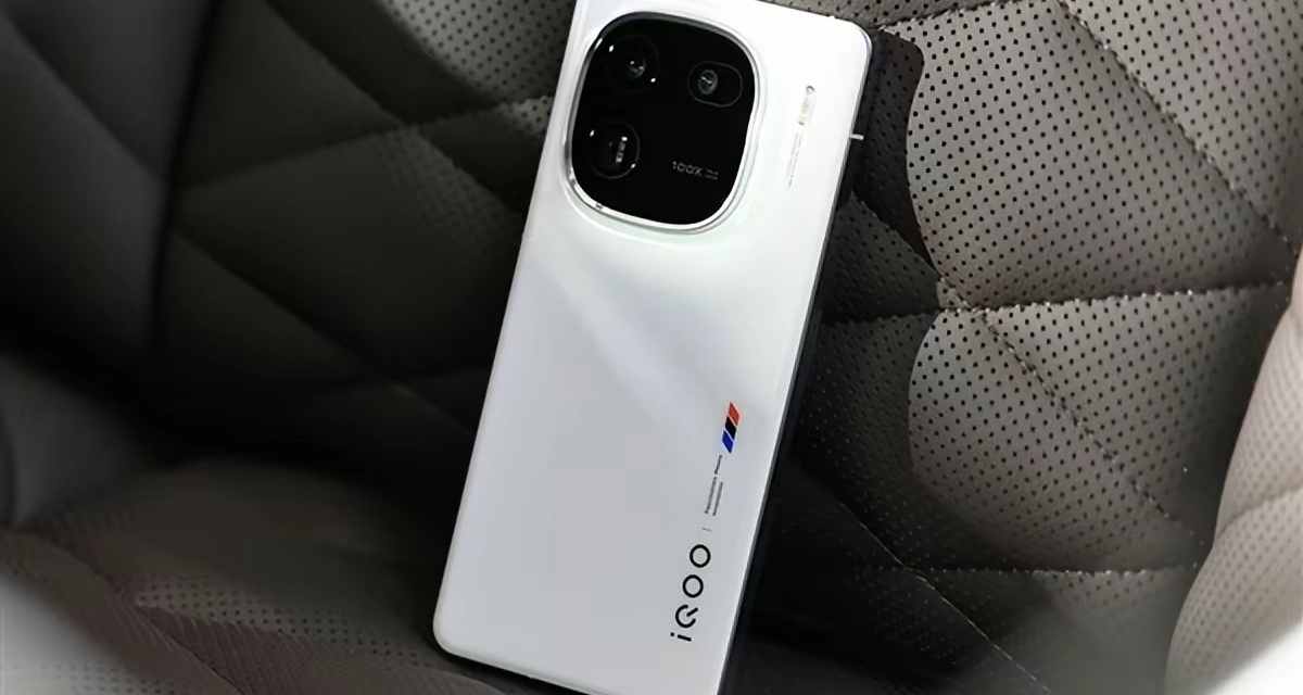 IQOO最令人满意的一代？IQOO12标准版用实力说话