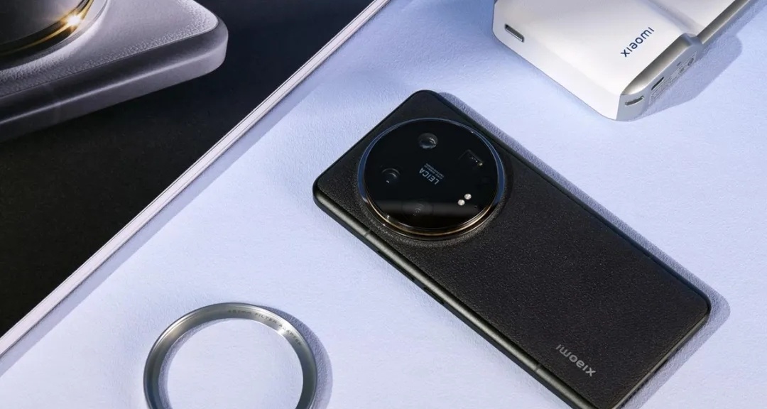 小米成功塞進 6000mAh 電池，重量被吐槽