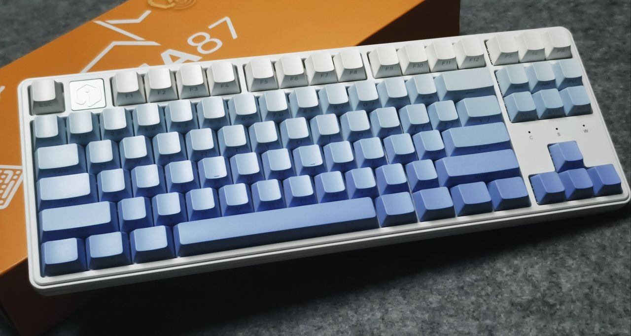 全網首發！！！艾石頭NA87 PRO磁軸鍵盤！打的就是你美加獅