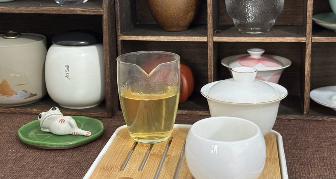 窮鬼喝茶日記20:張一元茉莉雲豪