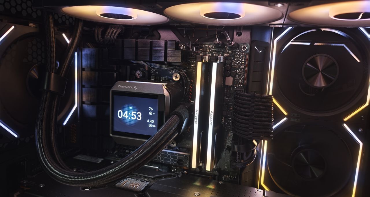 7800x3d你可別凍感冒了！超強屏顯水冷散熱一九州風神冰爆360ARGB
