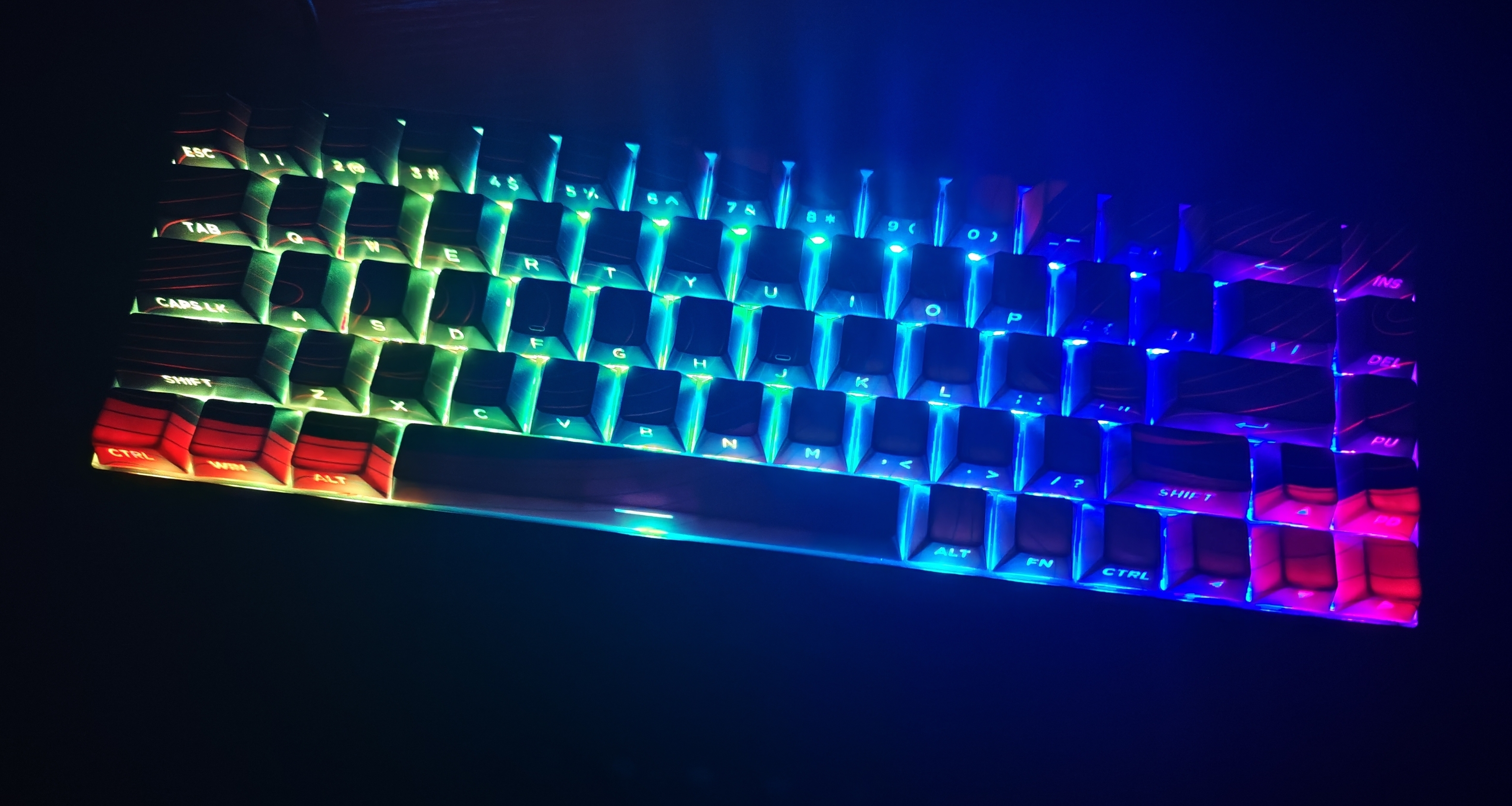 低至79元的入门磁轴键盘！狼蛛WIN60/68HE新品开箱