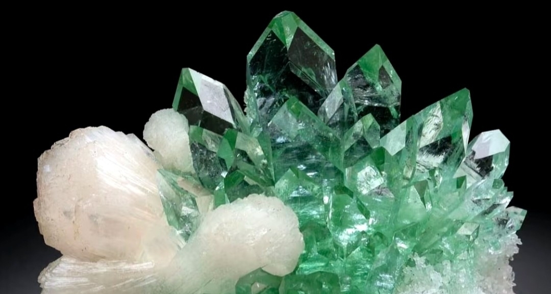 他們玷污了很多_但礦晶獨自美麗