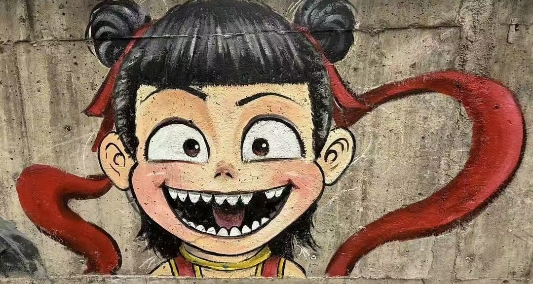 青岛80后墙绘师回应涂鸦争议：理解老人，以后不画了