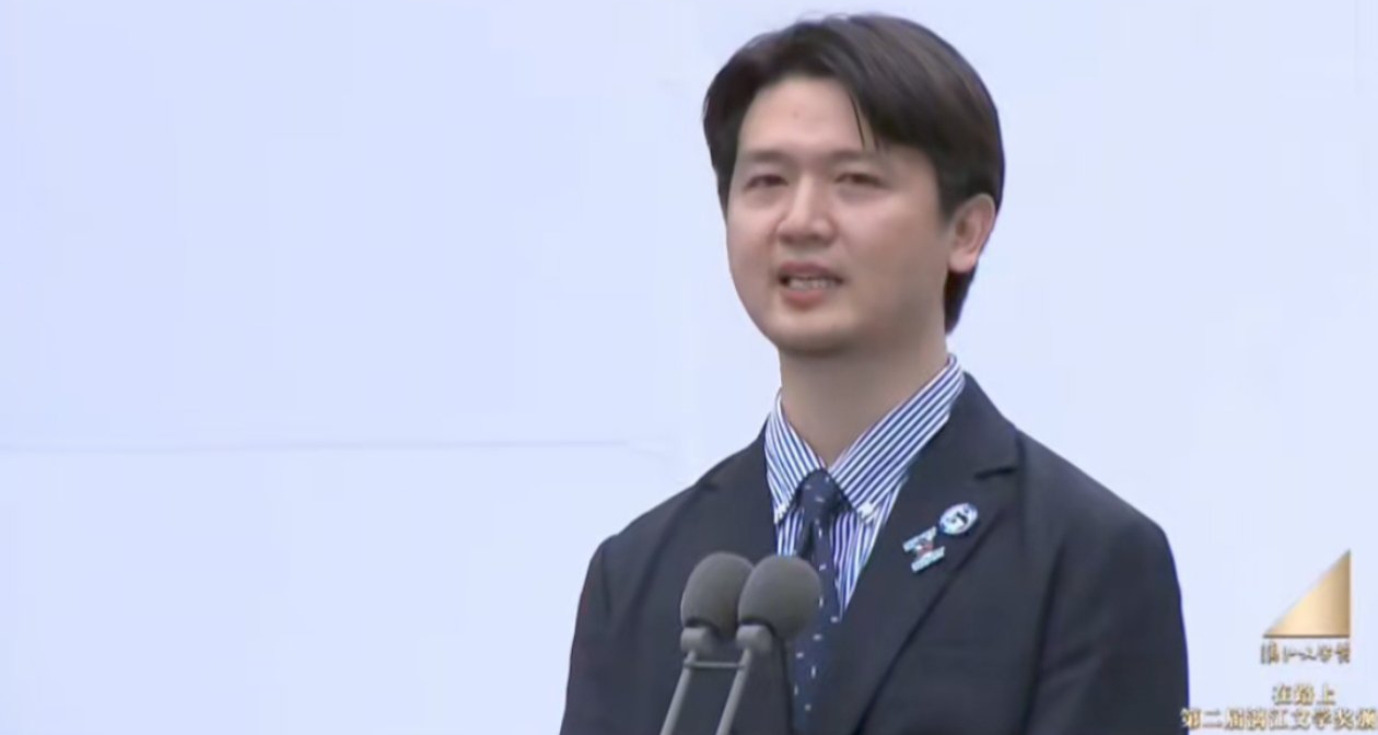 越过山丘却发现无人守候