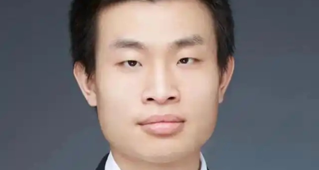 韋神食堂就餐遭圍觀拍照 北大呼籲：請給學者安靜的空間