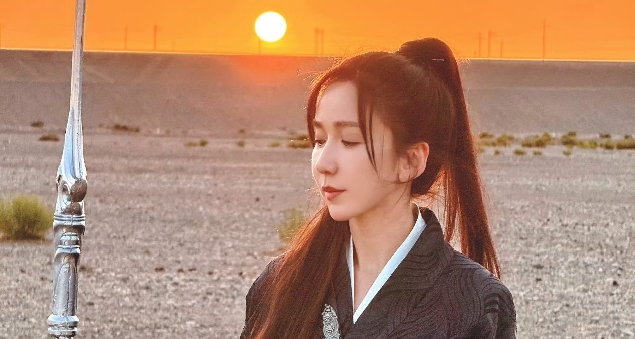 婁藝瀟首演短劇直言