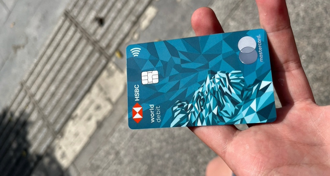 高考完人生第一張萬事達卡！香港滙豐銀行線上開戶分享