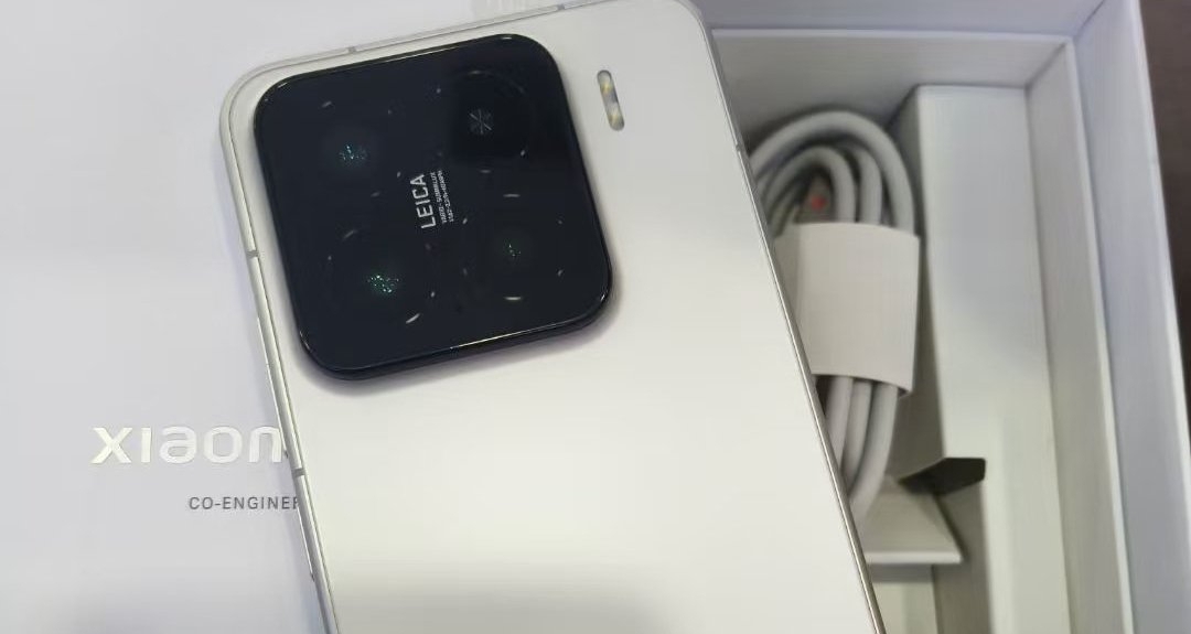 小米15的使用體驗(可圈可點的小屏神機)