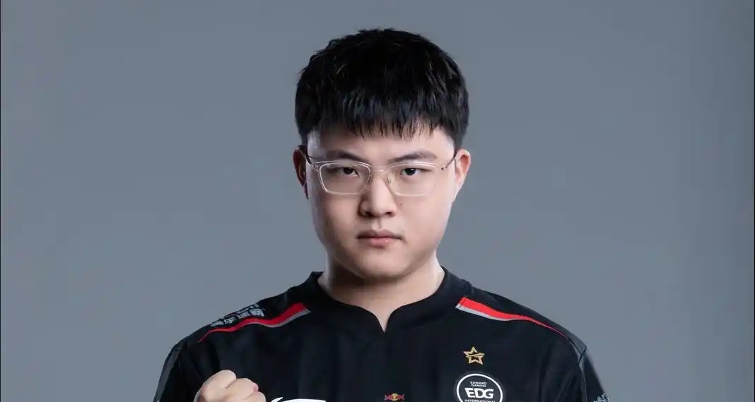 前LPL解說昊愷喊話Uzi：再不跟我聯繫就爆料