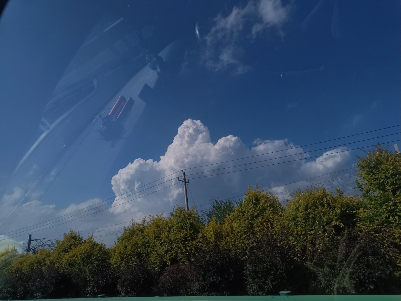 凌晨一点，我和妹出门寻找水源