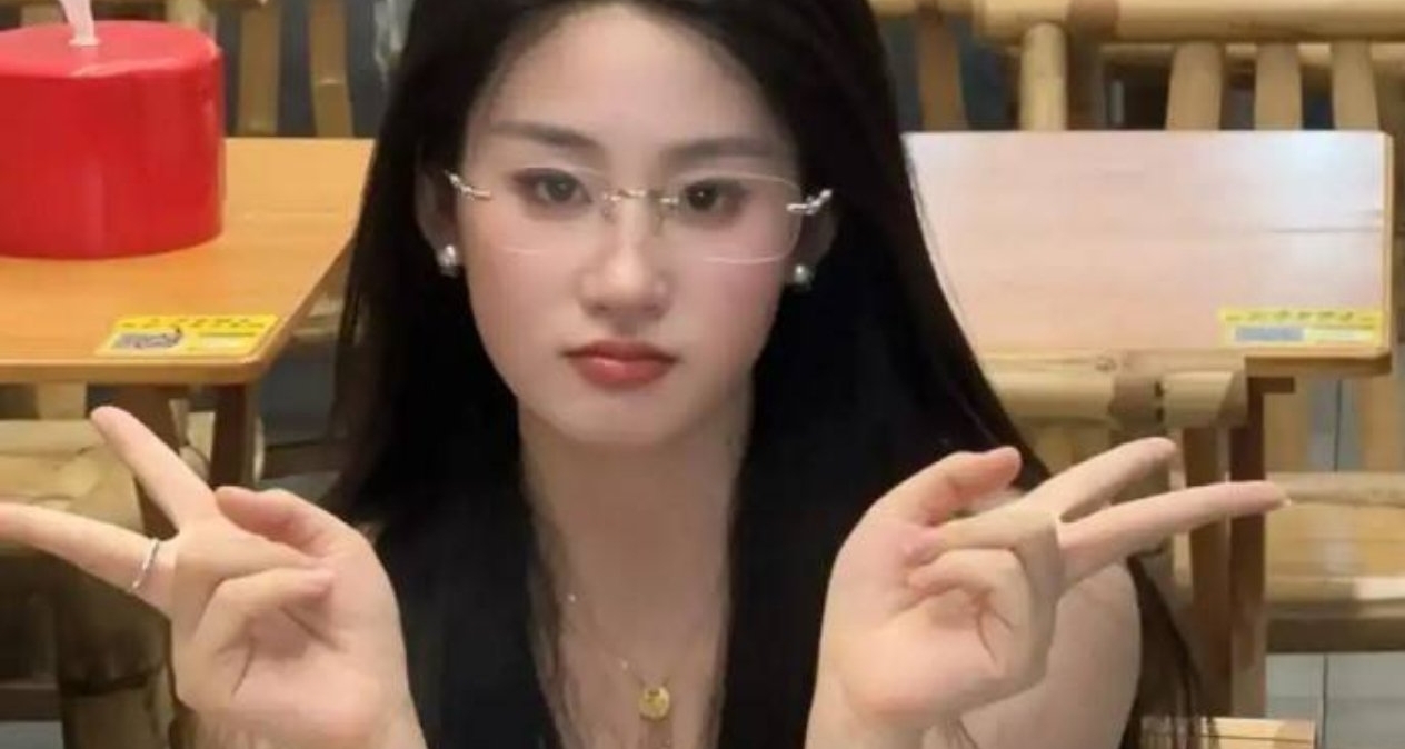 撞脸刘亦菲的网红透露转行直播原因 实习工资难以维持生活