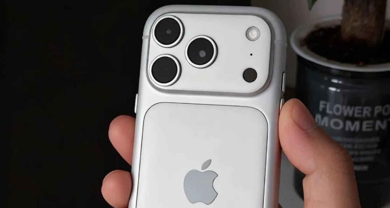 iPhone17 Pro mini曝光後登上微博熱搜：網友評價像玩具手機！