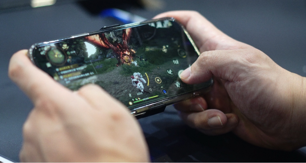 腾讯的《怪物猎人:旅人》到底正不正宗？