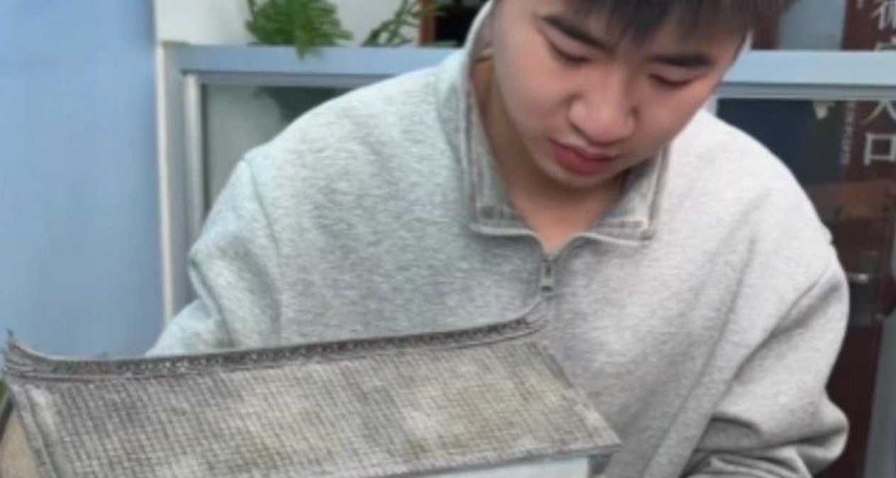 00后靠微缩老房子模型年入百万，客户见成品感动落泪！