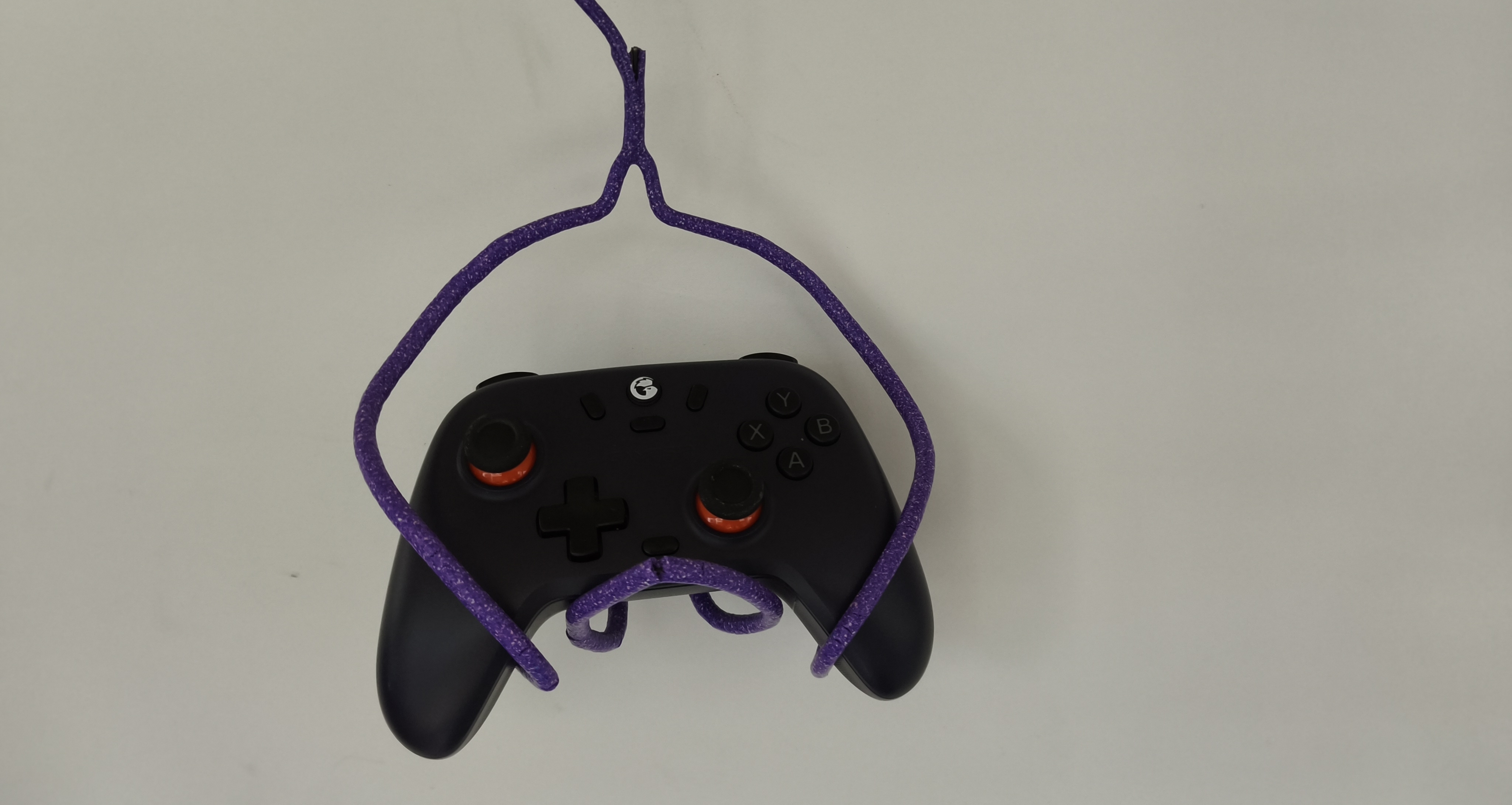 用一个衣架自制手柄支架（悬挂版）