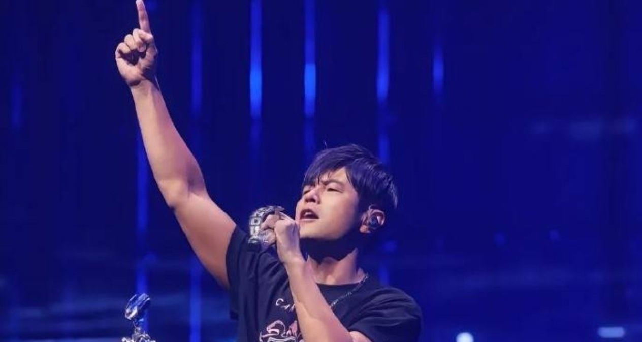 周杰倫坦言巡演期間恐慌發作，但承諾堅持重返舞臺