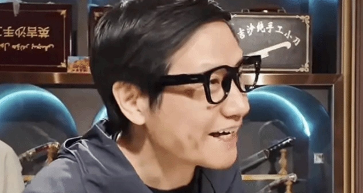 雷军被8000元英吉沙小刀惊到，幽默回应“没舍得买”