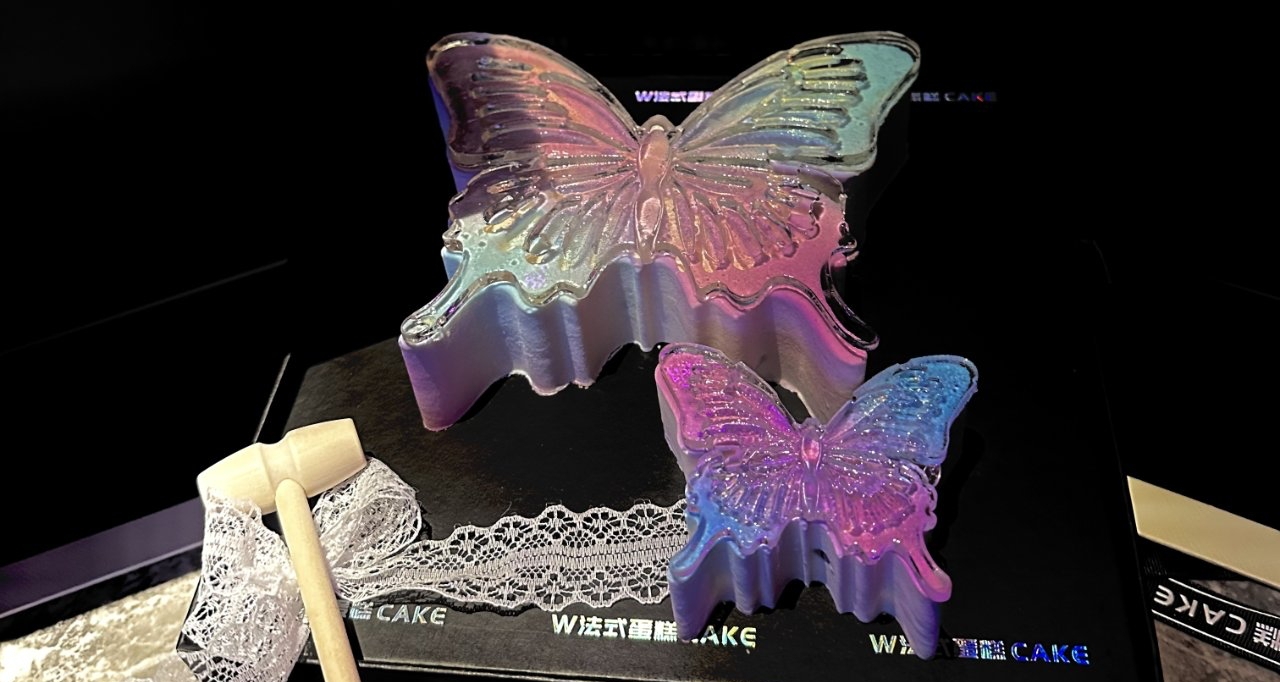 今天给美女同事过生日啦