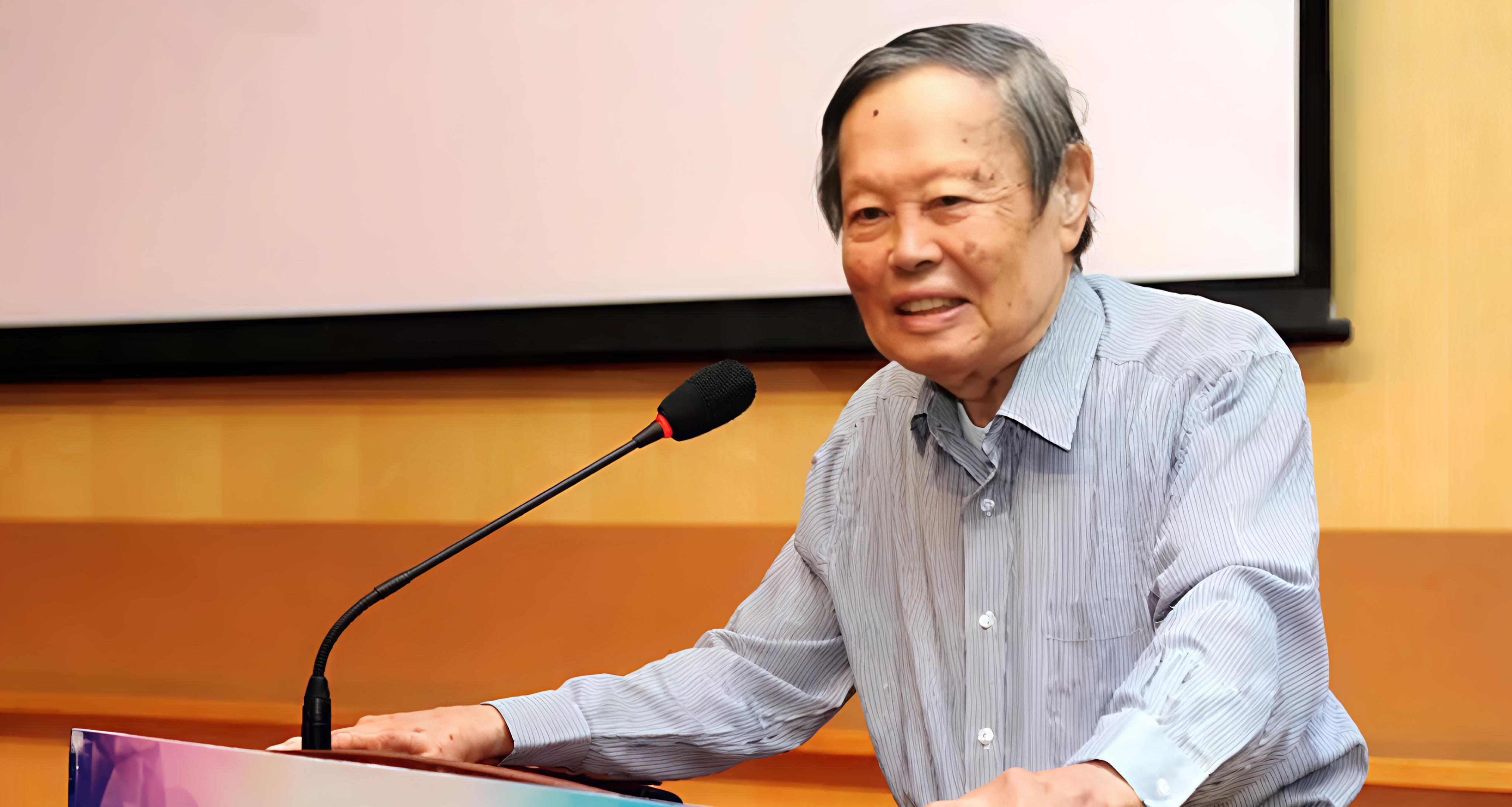 杨振宁：世纪天才的传奇开篇