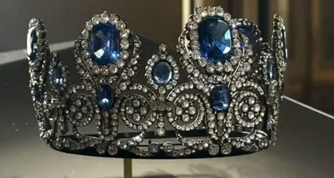 卢浮宫被盗珠宝面临被分解风险，盗贼为变现可能进行拆解！