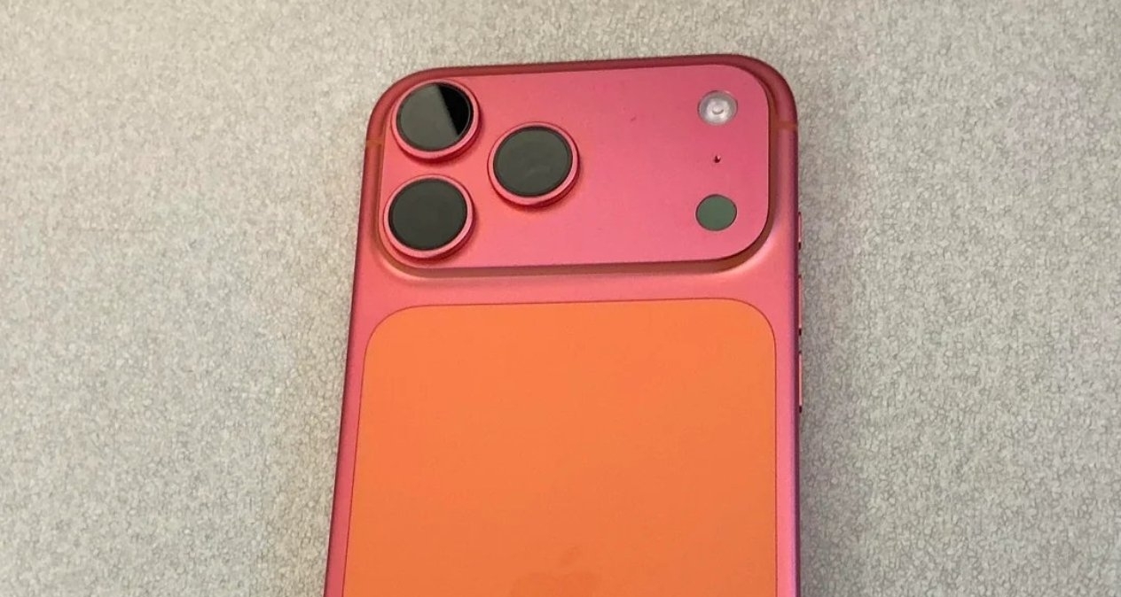 iPhone 17 Pro“星宇橙”被曝晒后褪色，阳光照射成疑因