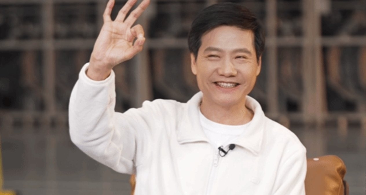 财富增长王！胡润调侃雷军弯腰捡钱两秒亏一万！