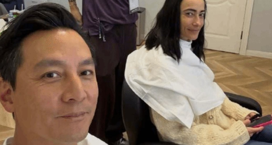 吴彦祖夫妇23年后首度合作工作，晒照纪念“太棒了”