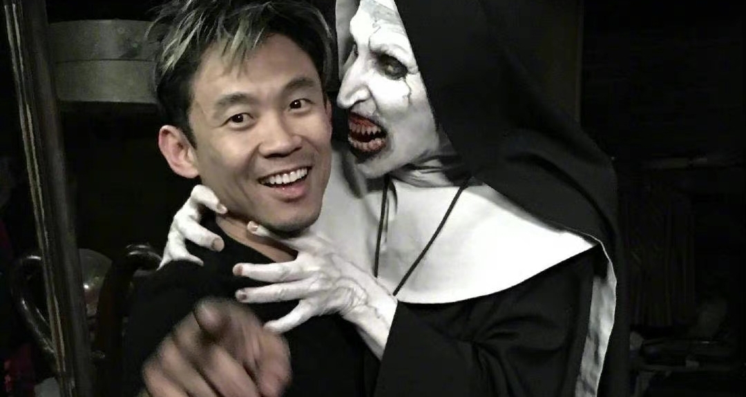 华人导演跻身好莱坞，先后导演电锯惊魂死寂，堪称恐怖片无冕之王