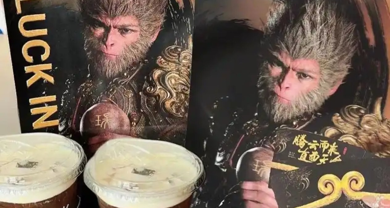 年轻人把奶茶袋变“社交货币”，有人转卖赚近千元