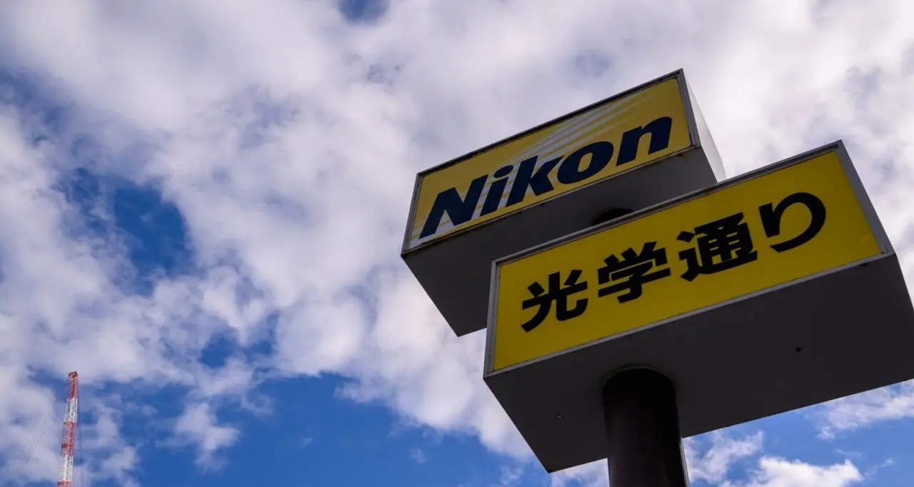 背景如刀削般锋利 人物如奶油般化开