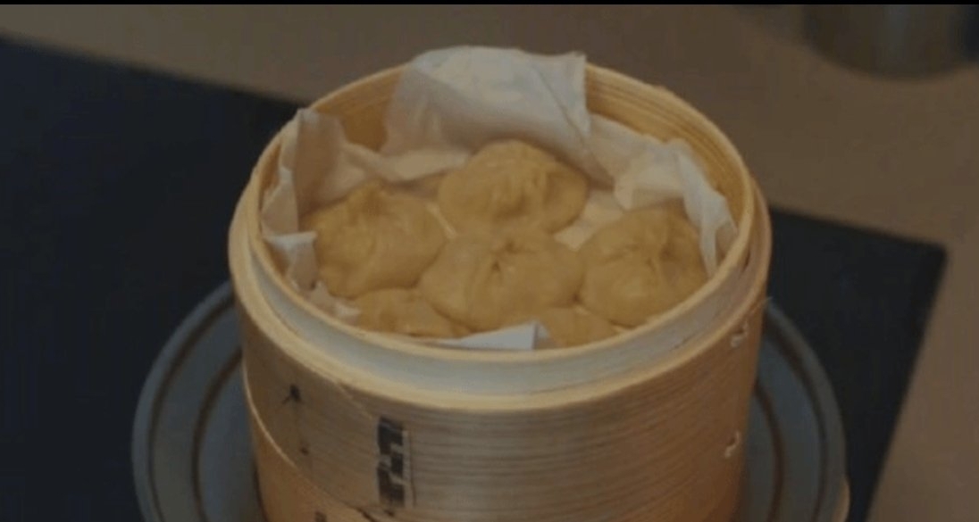 日劇教你分步喫小籠包：蘸鹽、醋、醬油、芥末引熱議