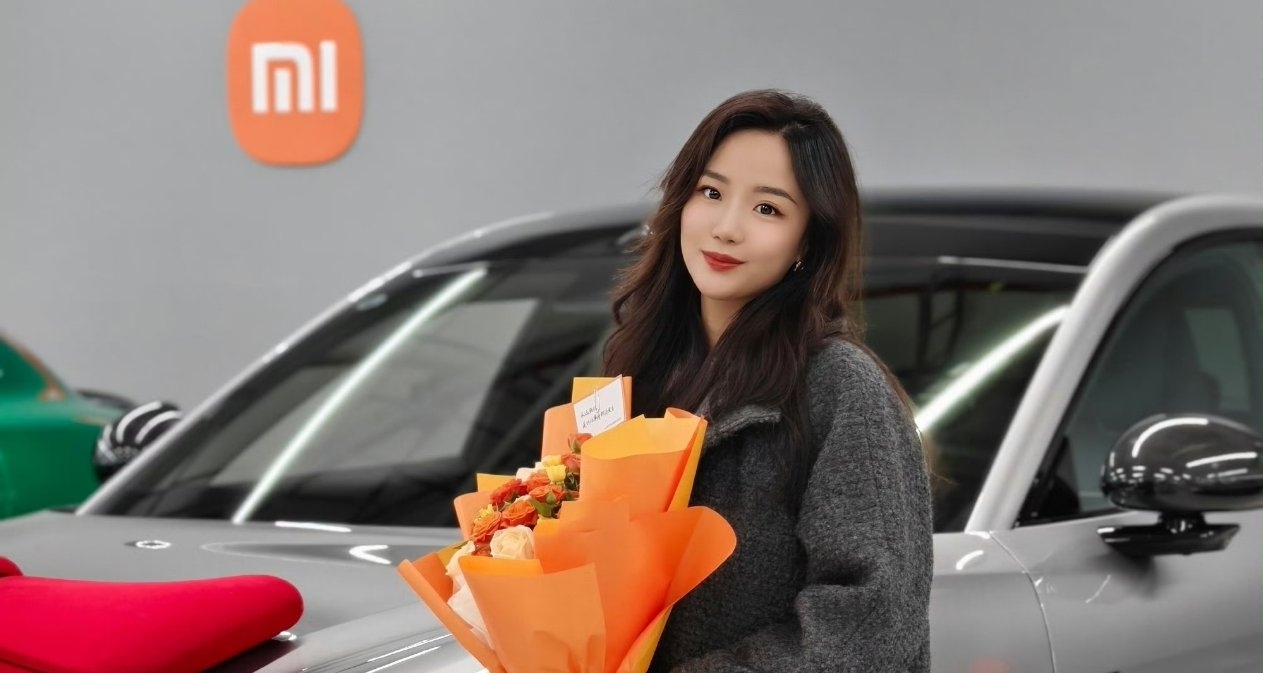 雷軍親自點贊！美女車主怒賣特斯拉Model 3換小米YU7！