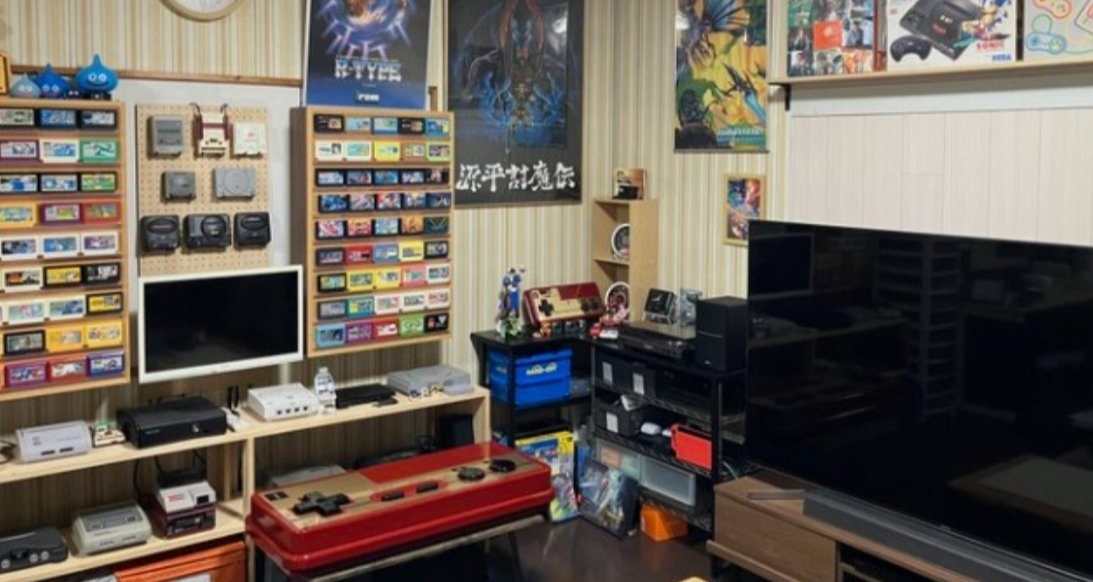 50岁日本阿宅晒照！房间变周边博物馆，热爱无关年龄