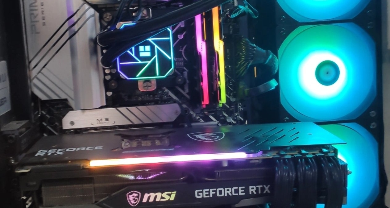 內存條暴漲如金條，顯示器卻賣白菜價！DIY市場冰火兩重天