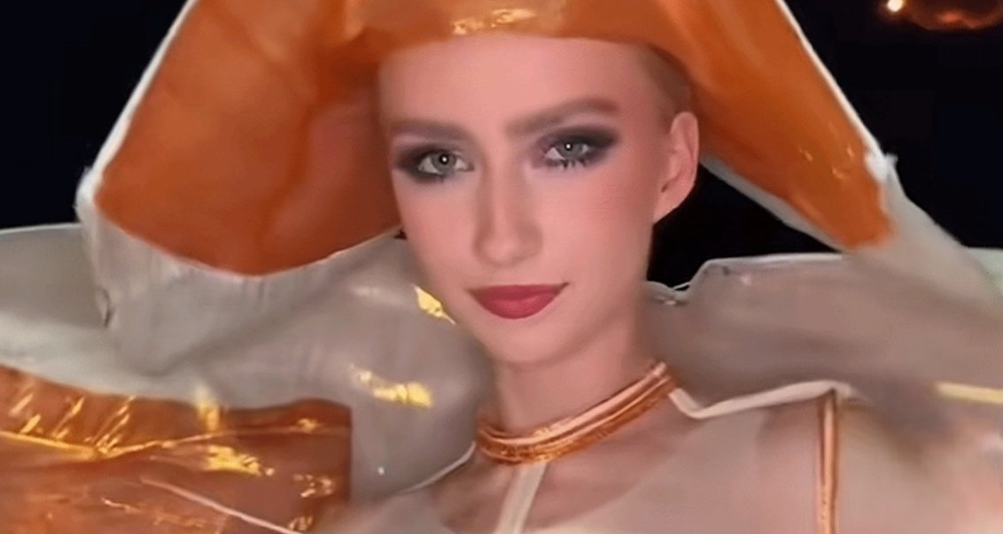 挪威環球小姐扮成三文魚驚豔亮相T臺，脫殼瞬間引全場歡呼