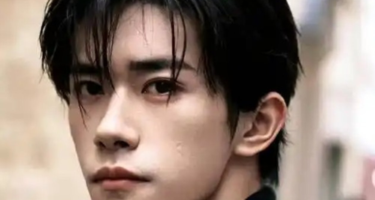 王晶盛赞易烊千玺：可能是下一个周润发