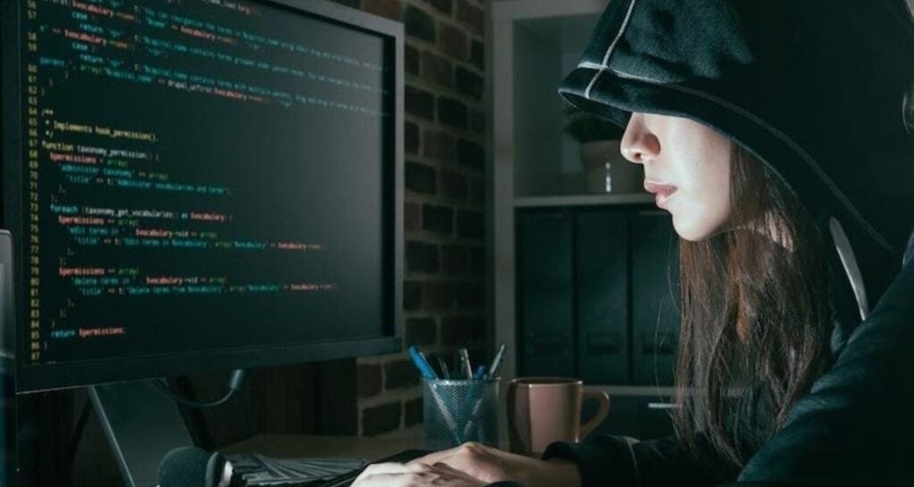 黑客“女皇”发布告别宣言，痛斥盗版玩家忘恩负义！