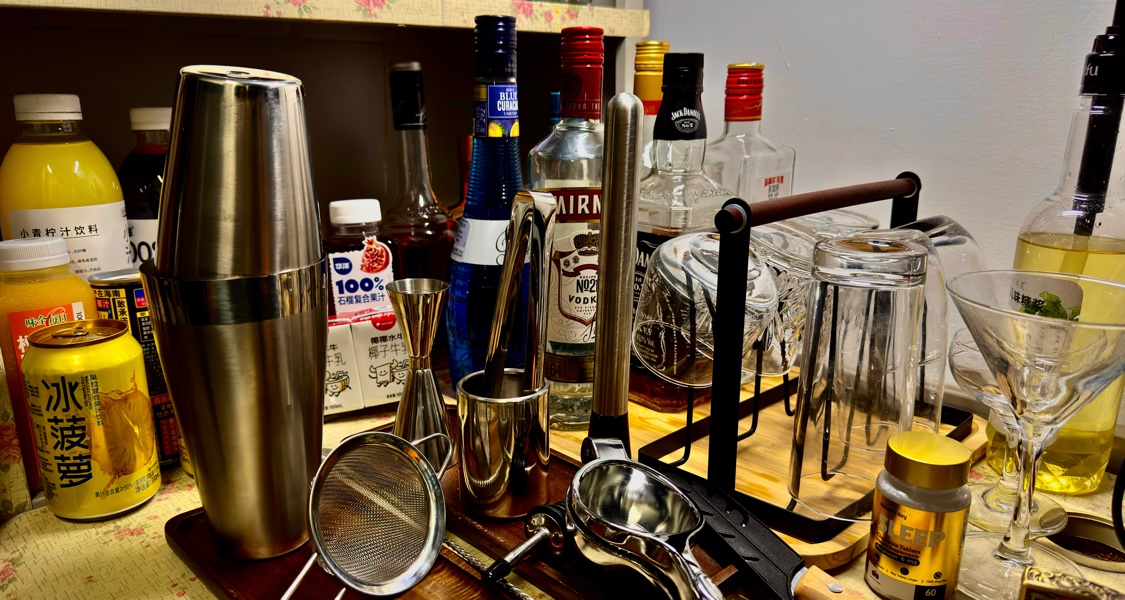 大學宿舍調酒入門指南（1）-常用材料篇一基酒