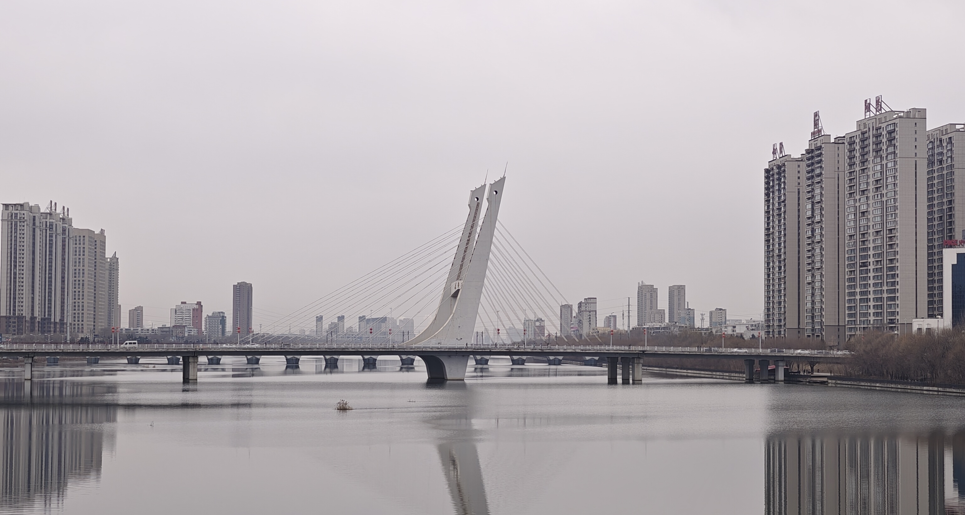 這，豈止是一個人的困局？