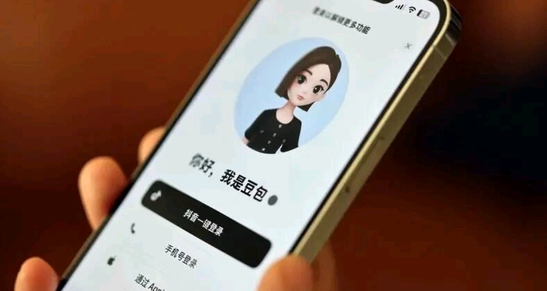 AI手机被各大APP抵制，为何AI助手会成为众矢之的？