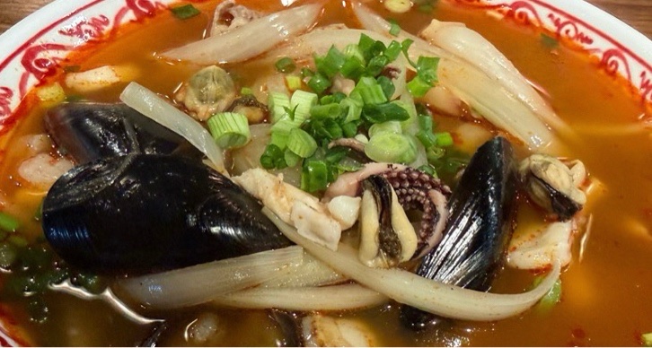 電腦修好了 手機也還給玩家了 終於輪到我喫午飯了hy們 不容易啊