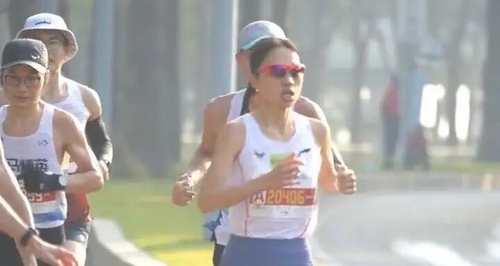 “最快女護士”張水華再登領獎臺：50天4次參賽，獎金超20萬元