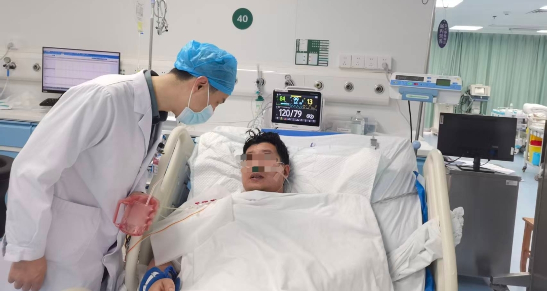 深圳速度!梧桐山上演生命接力