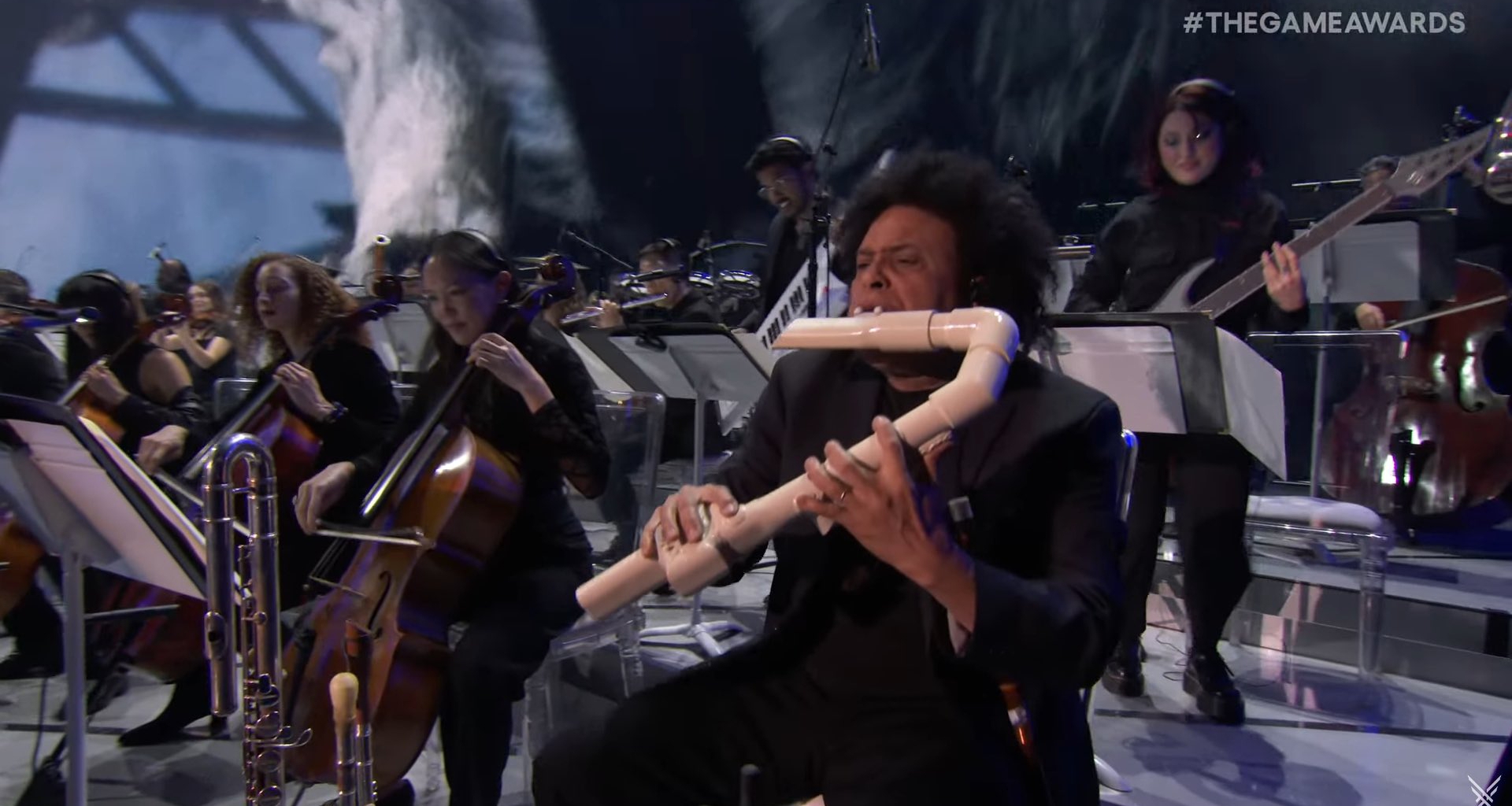 来看看今年TGA上“武器大师”用了哪些乐器